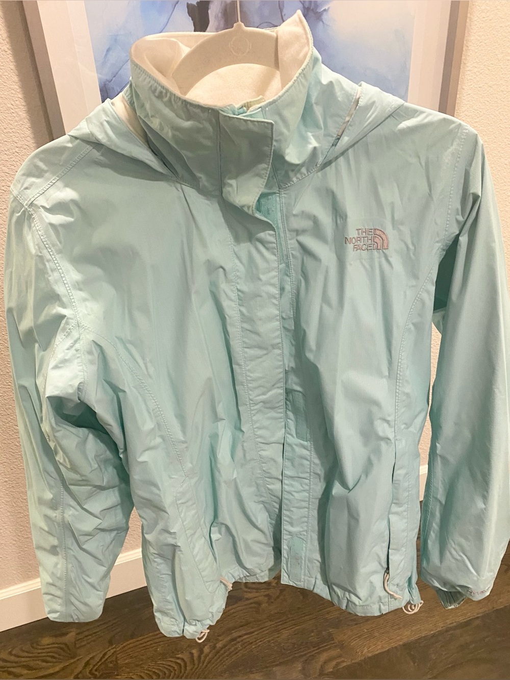 The North Face Women’s Mint Green Rain Jacket Hyvent size Medium